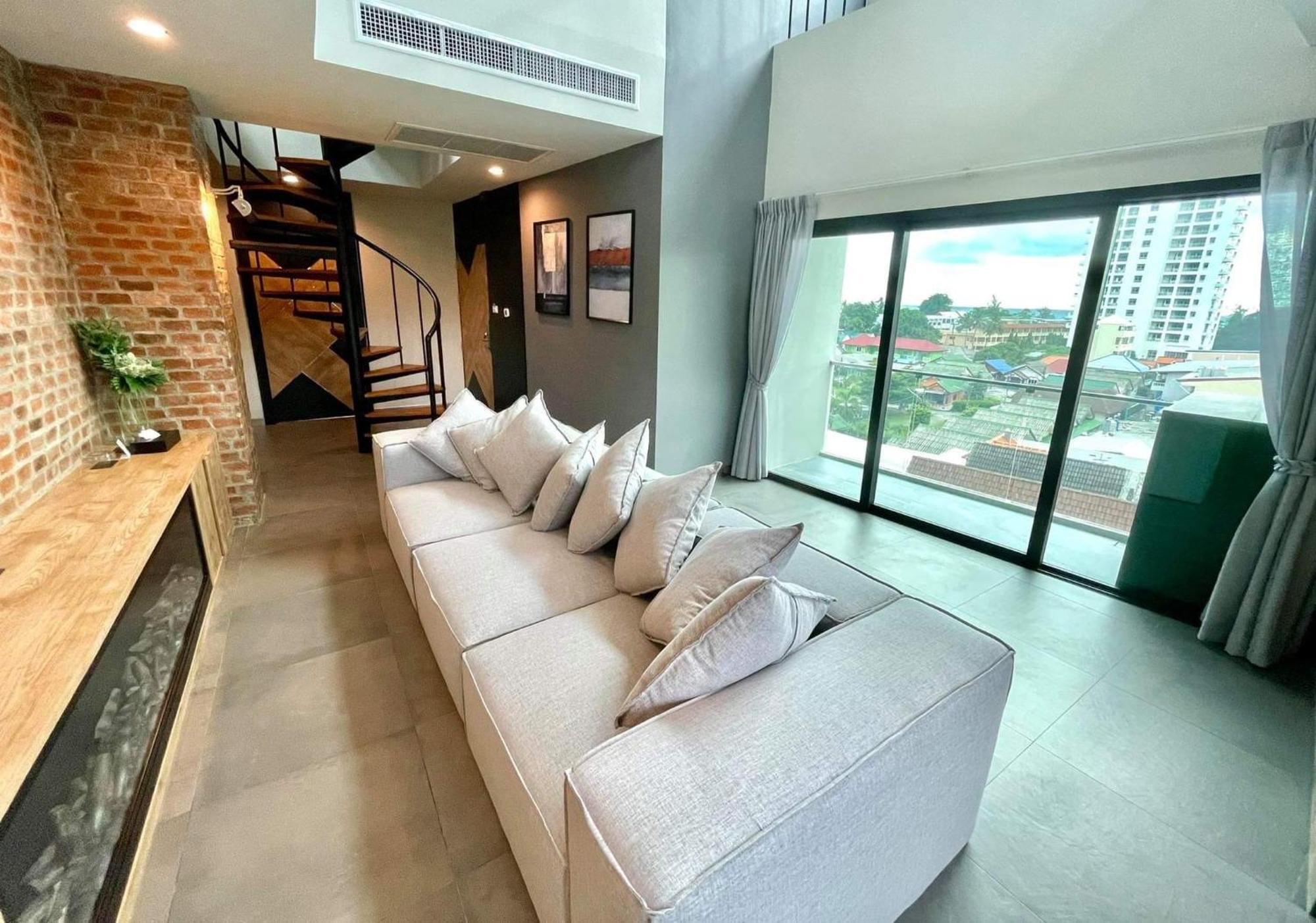 Room Actually Service Apartment Karon Εξωτερικό φωτογραφία
