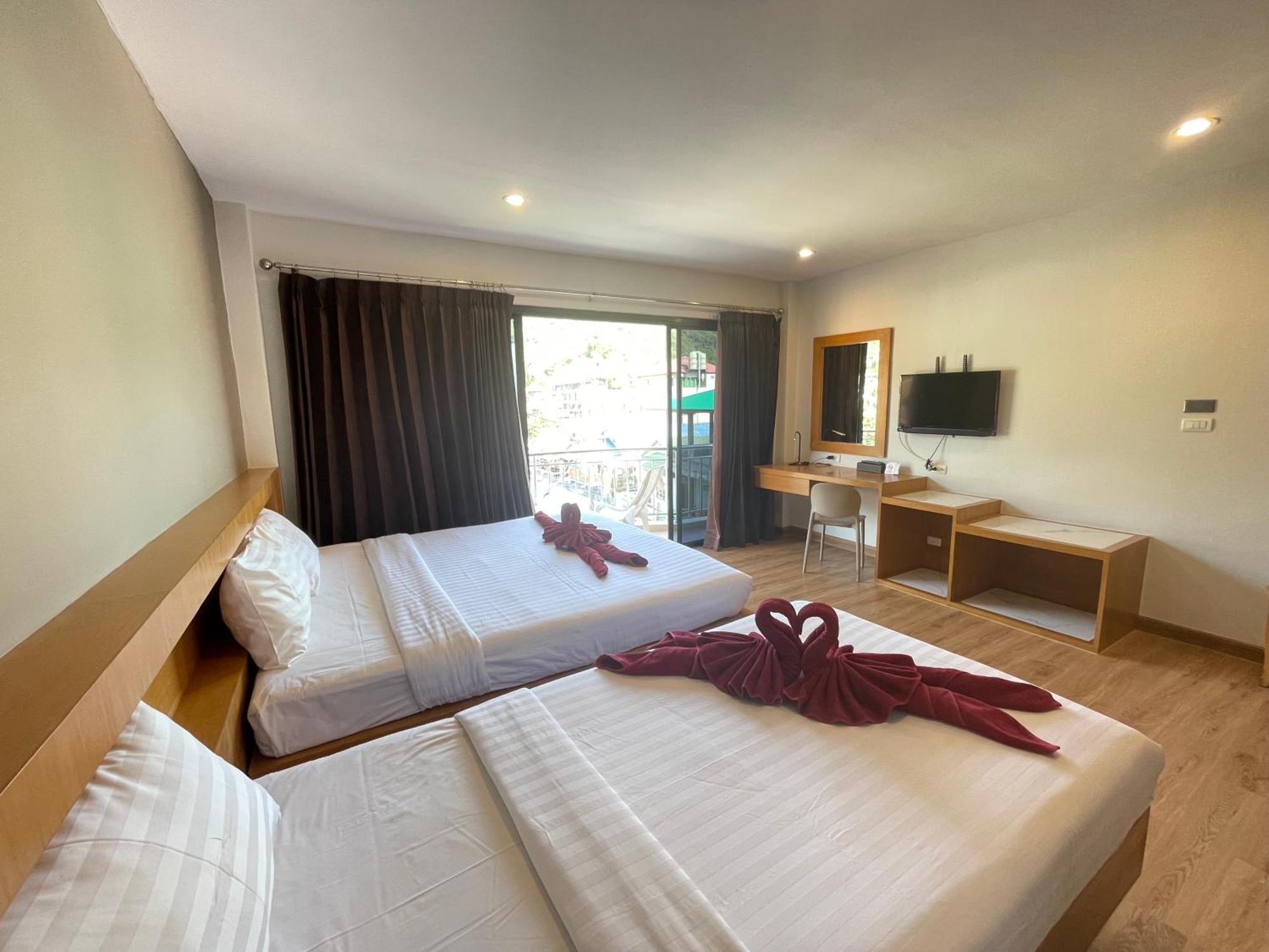 Room Actually Service Apartment Karon Εξωτερικό φωτογραφία